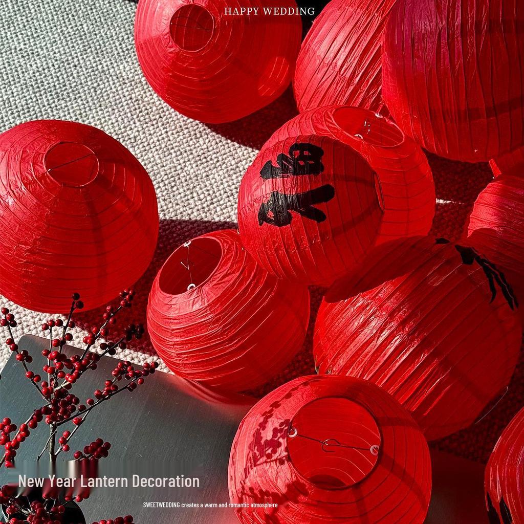 2026 New Year Red Fu Lanterns & Festive Spring Festival Wall Decor