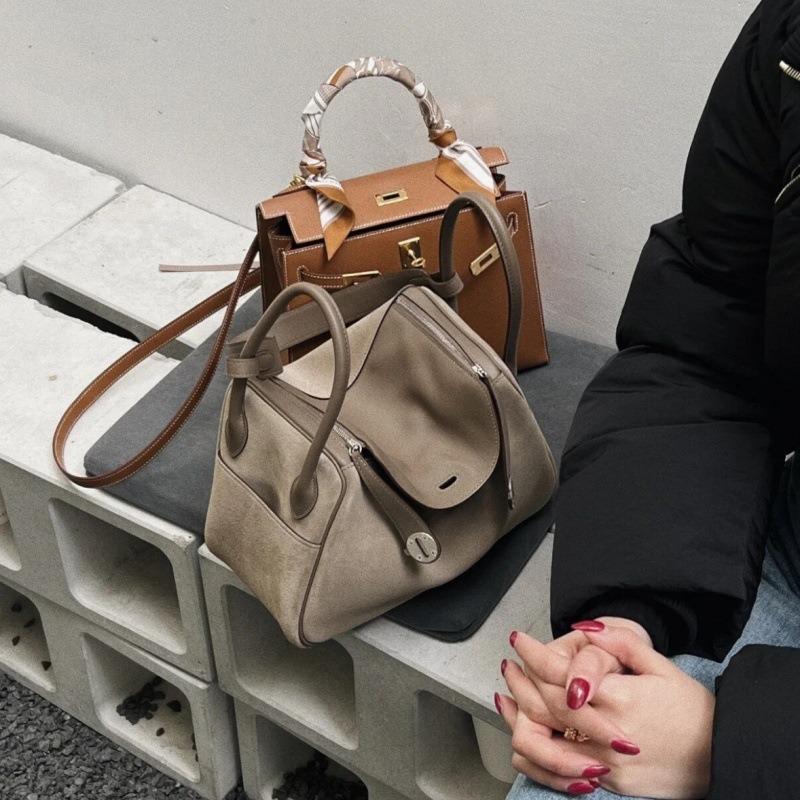 Nouveau sac aisselle en daim et cuir de vachette, sac à main tendance de grande capacité, sac décontracté pour femme, tendance