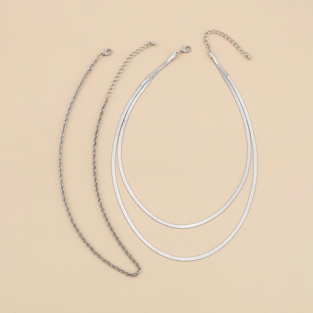 Women European Simple Multi-Layer Snake Bone Choker Retro Punk Metal Style Jewelry Minimalist Geometric Temperament Necklace