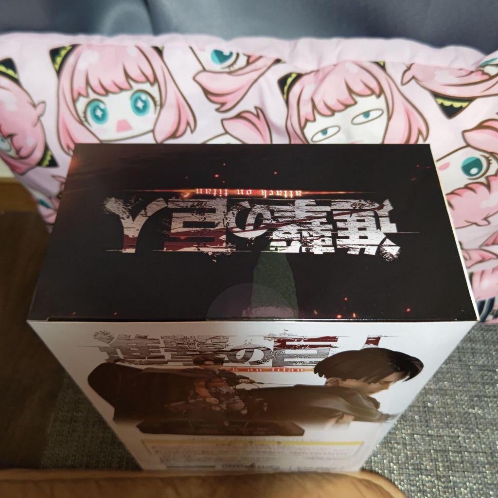 [USED] Pulchra Attack on Titan Levi Figure