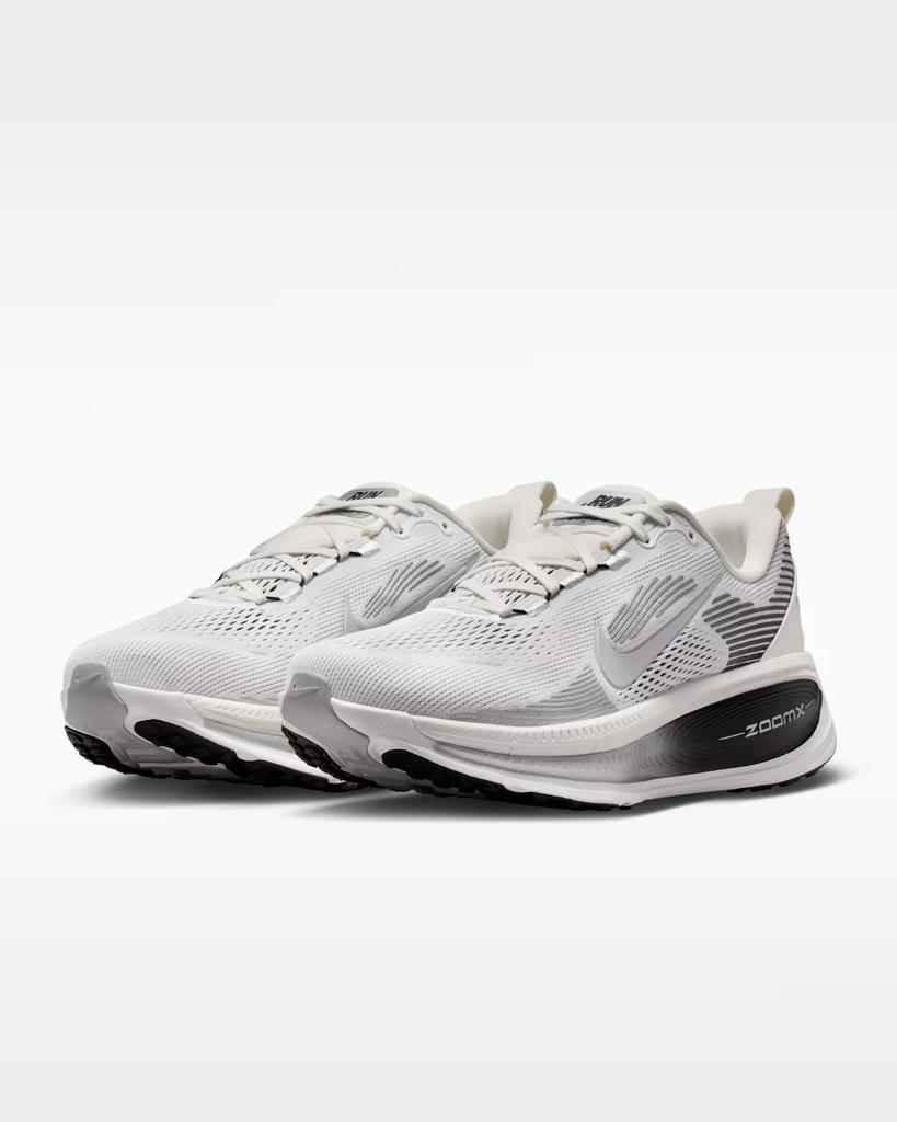II7189-100 Nike Vomero 18 "Summit White/Black" (Men's)