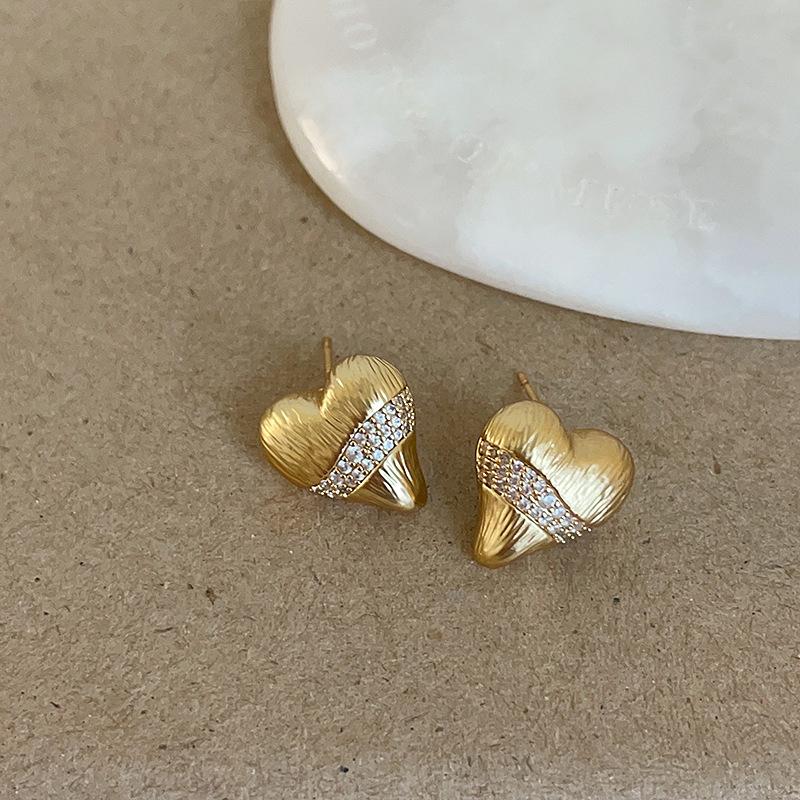 Texture Sense Zircon Love Stud Earrings Women'S Niche High-End Sense Unique Personality Exquisite Fashion Versatile Earrings