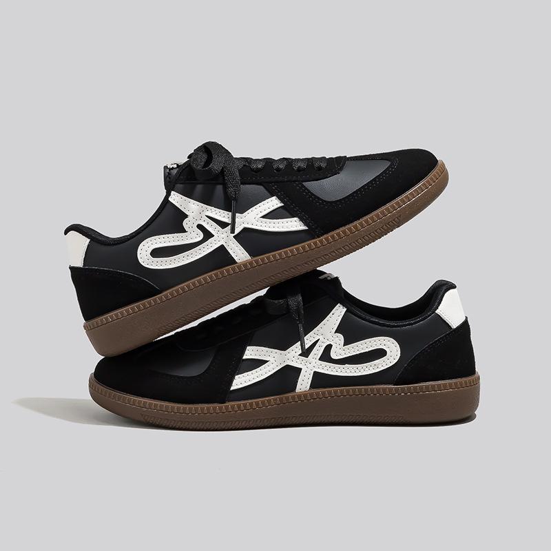 

Couple retro niche color matching women spring and autumn bow casual versatile flat white shoes 8863 40 [female size]