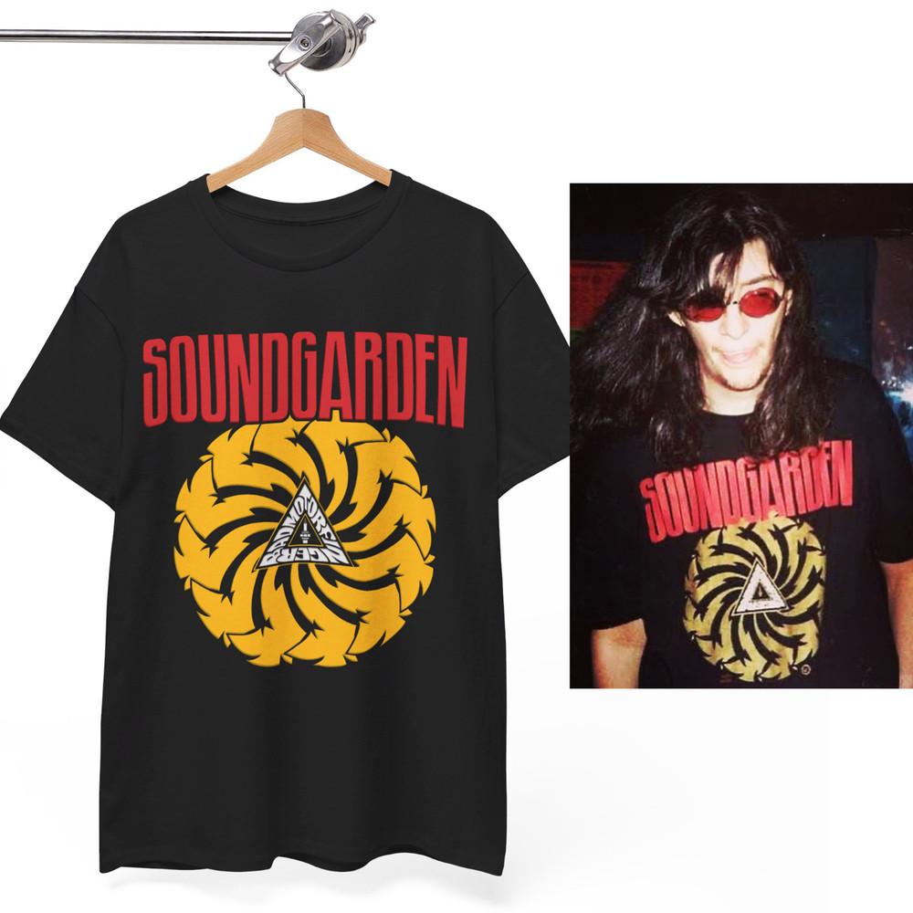 Soundgarden T-Shirt as worn by Ramone Badmotorfinger Chris Cornell Unisex Tee Unisex T-Shirt S
