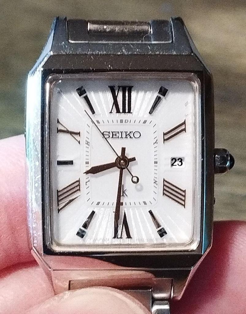 [USED] BB28 Seiko Lukia Radio-Controlled Solar Watch with Date Display and Anti-Magnetic Function, Sapphire Crystal