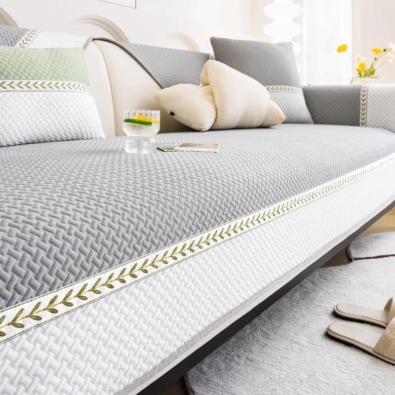 2025 Summer Ice Silk Sofa Cushion Non-slip Cool Mat Cover for a Fresh Experience 70x70cm 1424₽