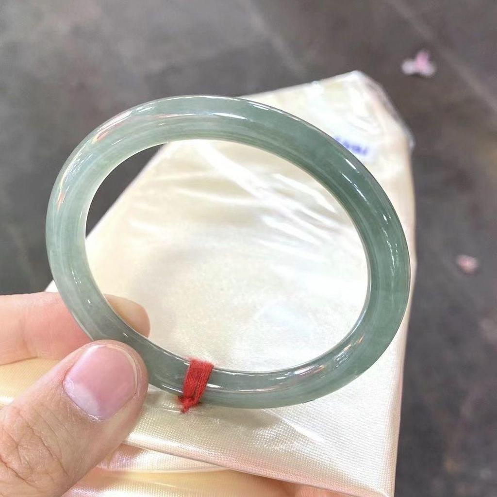 Myanmar Treated Jadeite Women's Bangle - Oil Green Floating Flower Design