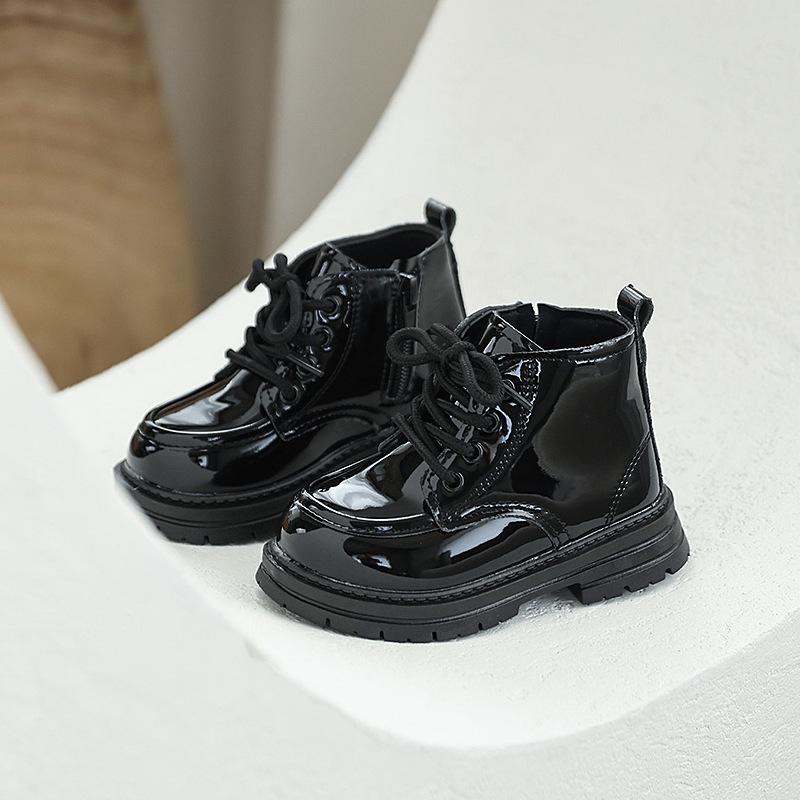 

Children s Martin Boots Spring and Autumn New Style Boys Leather Boots Non-Slip Girls Boots Soft Sole Short Boots for Young Children with Soft 21-25Code【One Hand5Doub