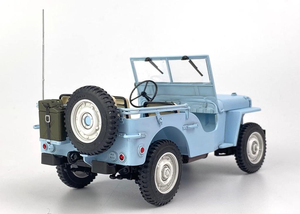 PLATZ 4WD Truck Surf Trip Plastikmodell IT3635h Geformte Farbe 1/24 Offroad