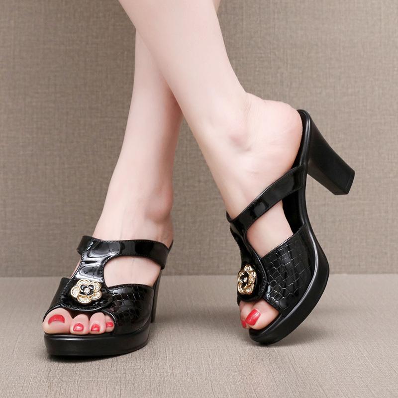 8cm Big Size 32-43 Decent Open Head Bright Leather Slides Pearl Carve Shoes Summer 2025 Block High Heels Slippers Office Model