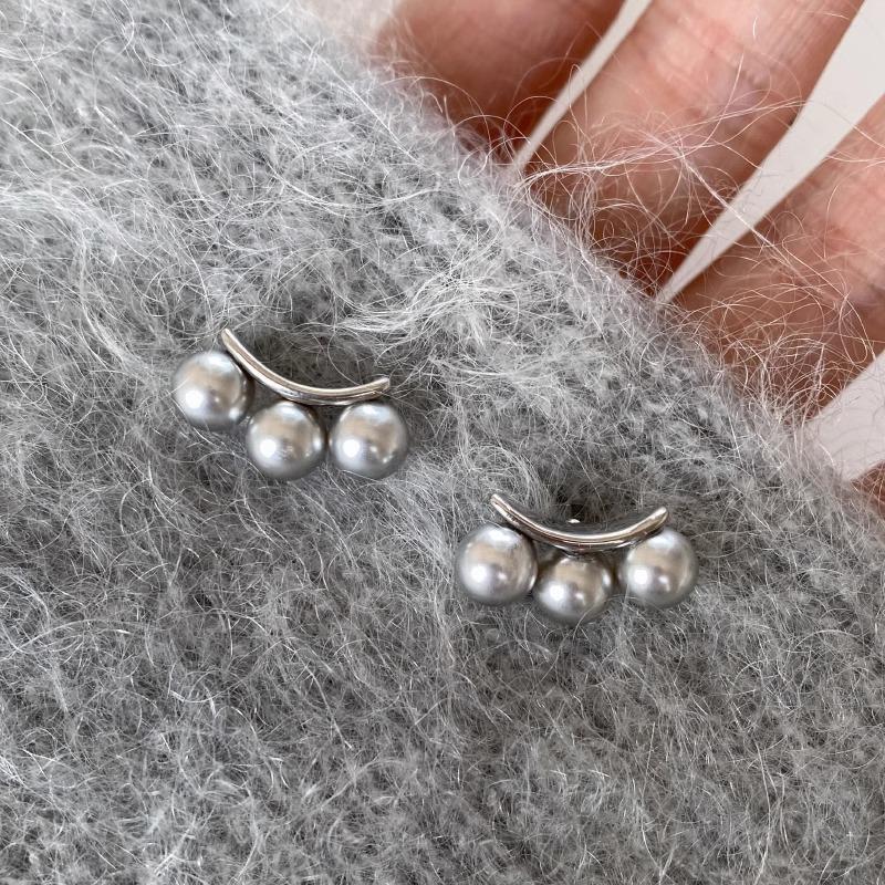 Smile Arc Silver Needle Curve Pearl Simple Versatile Personality Advanced Sense Minimalist Earrings Women