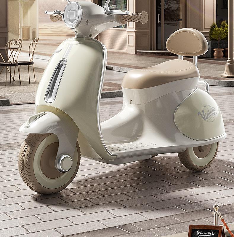 Children's Cross-Border Electric Tricycle with Remote Control - Dual-Drive, Rechargeable, Ideal Gift for Boys and Girls