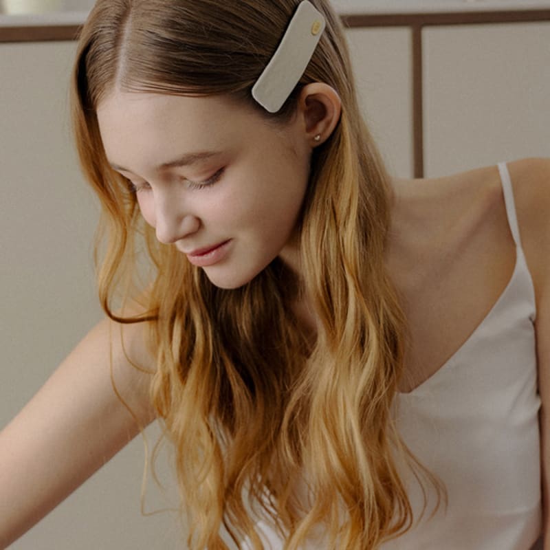 HAS HLD002 Basic Logo Square Hair Pin