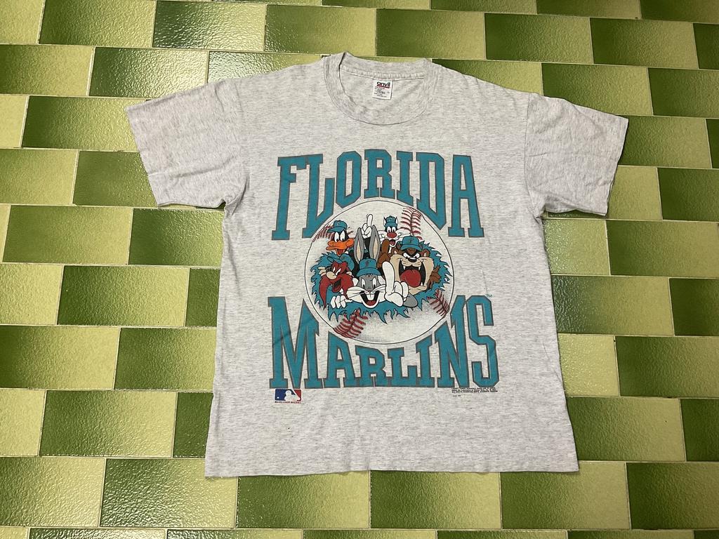 Rare 1992 Looney Tunes MLB Florida Marlins T-shirt Basic Tee HN1787