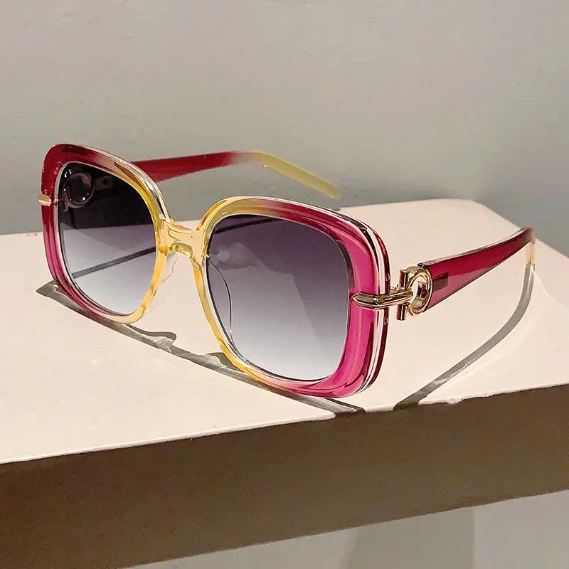 New Luxury Brand Designer Sunglass Square Big Frame Sunglasses Women For Men Fashion Vintage Sun Glasses Punk Rivet Shades Uv400