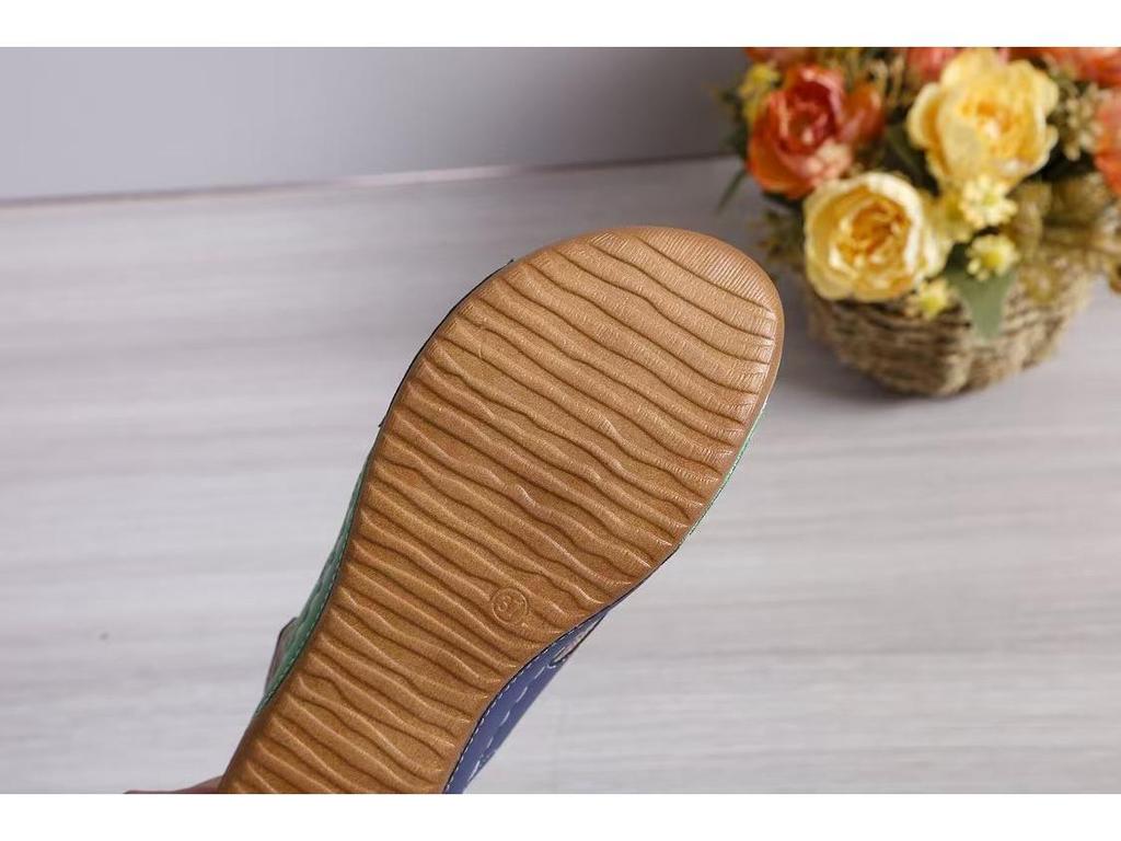 2024 Summer Beach Sandals: Color Block Breathable Women's Casual Slippers