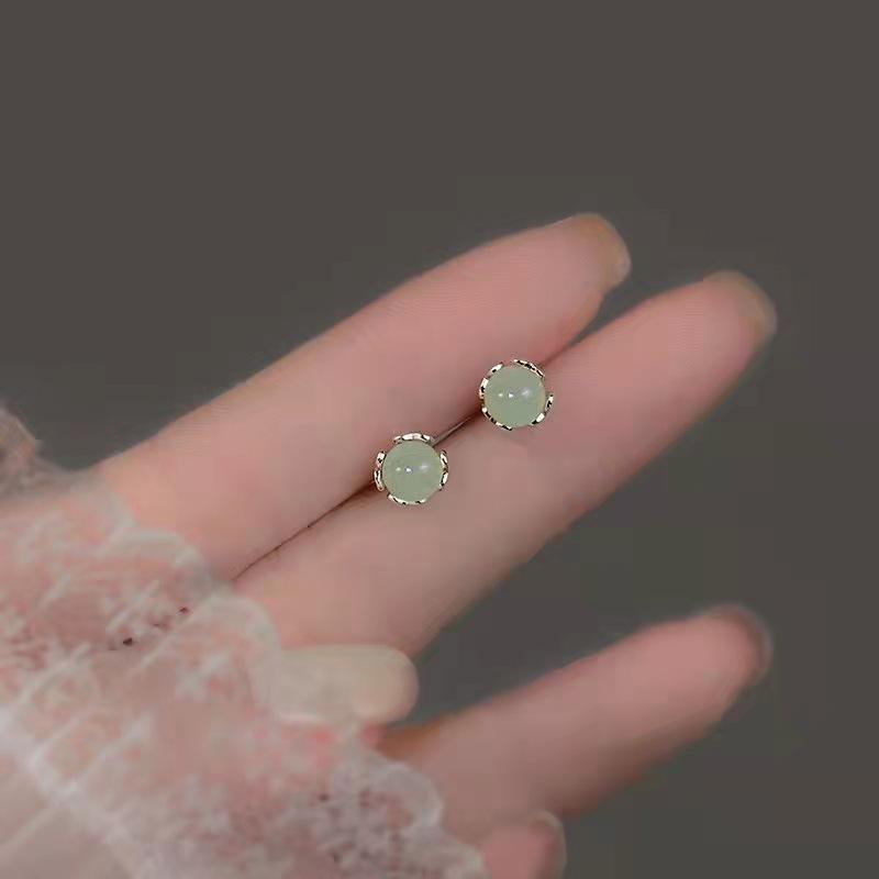 Korean Version of Retro Earrings, Cold Wind Temperament, Ear Jewelry, High-end Sense, Niche Design, Stud Earrings, Women