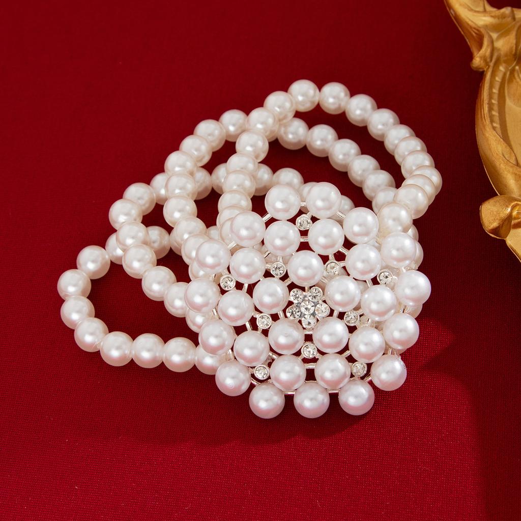 Temperament Small Fragrant Style Multi-Layer Imitation Pearl Flower Necklace Female French Beaded Collarbone Chain Choker