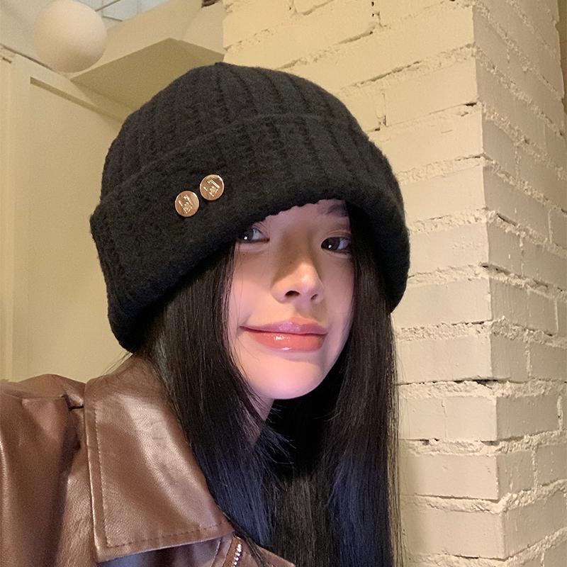 

Women s wool knitted headgear autumn and winter warm versatile pullover hat loose face small wool hat Adult elasticity чёрный