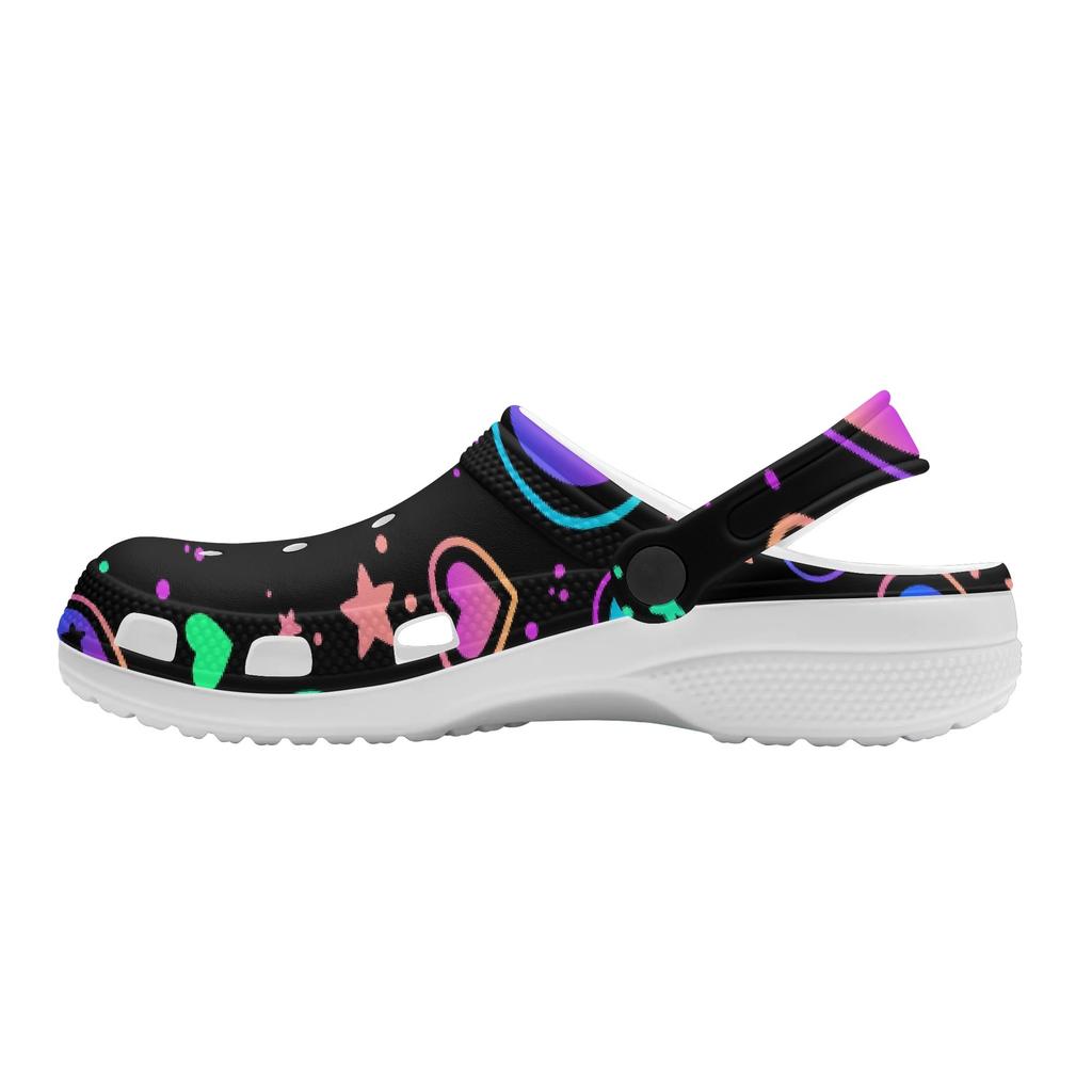 White EVA Clogs with Candy Heart Print, Lightweight Slip On Garden Shoes, Breathable Beach Sandals, Indoor Outdoor Slippers for Men Women