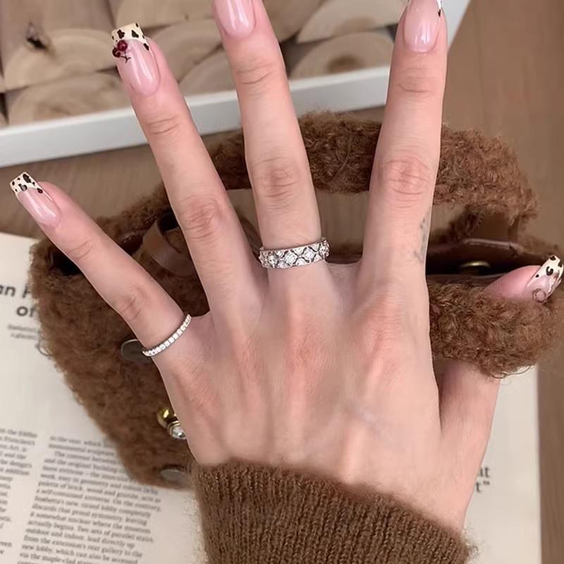 Elegant Geometric Copper Ring With Full Diamond-like Zirconia For Women In Chic Design