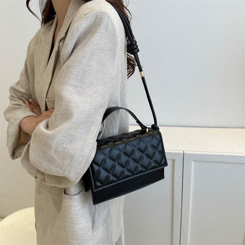 Chic Summer Casual Commuting Bag Small Niche Fashionable Shoulder Crossbody