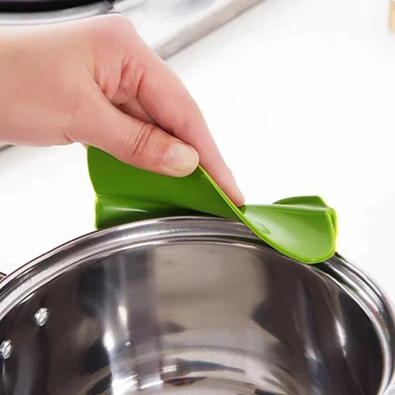Anti-lek Siliconen Soepschenker Trechter Pan Pot Pannen Schalen Makkelijk Schenktuit Keukenaccessoire voor Kookolie, Azijn, Jus, Vloeistof
