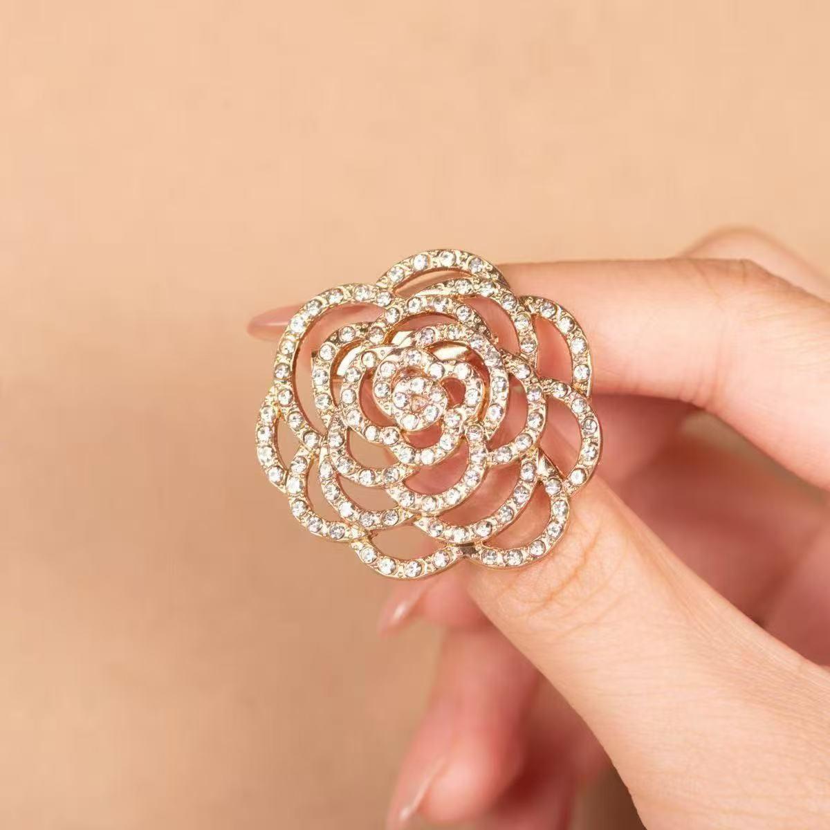 Elegant Rhinestone Peony Brooch – Fashionable and Versatile Clothing Accessory