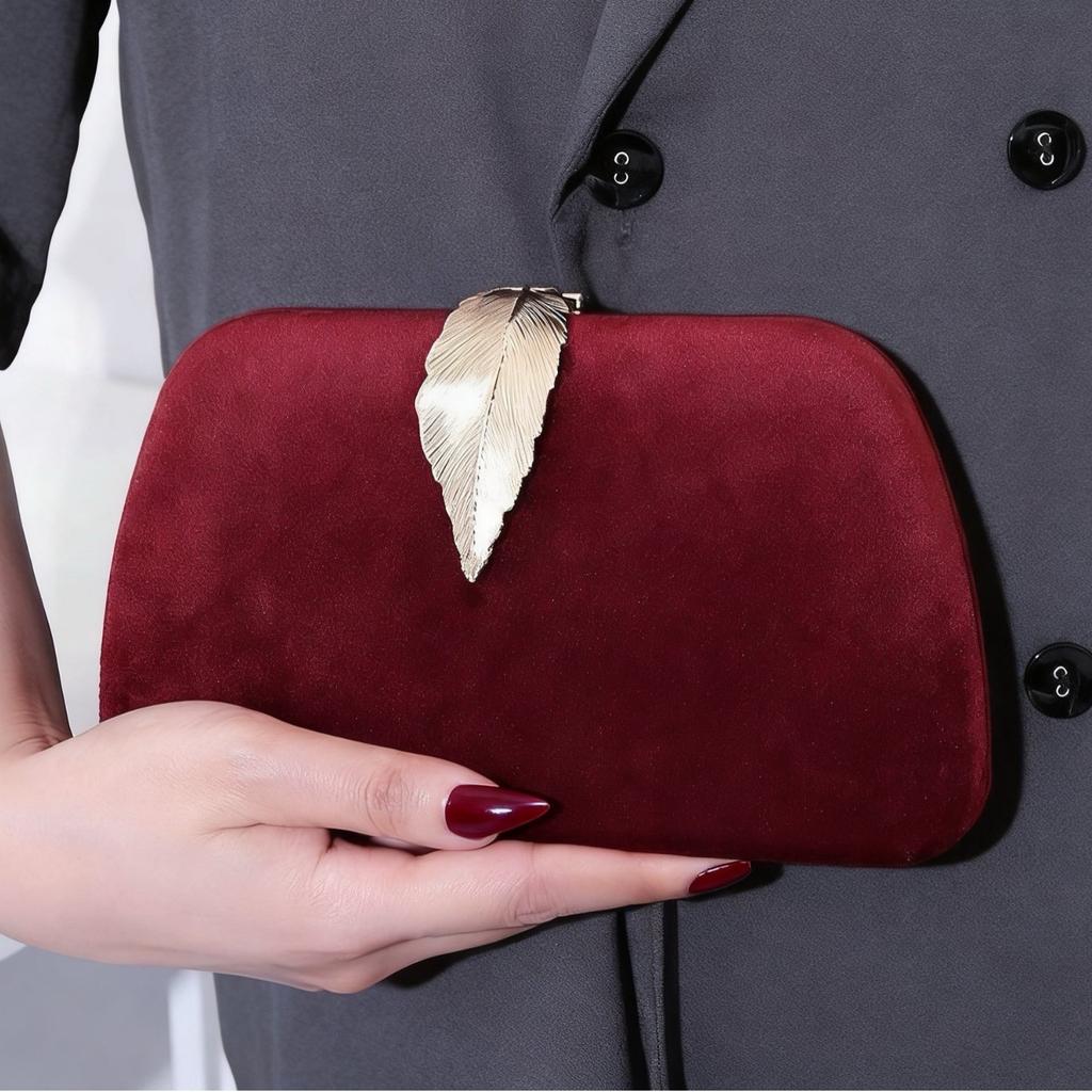 Elegant Black Evening Clutch Timeless Chic Small Bag for Women Perfect Match with Cheongsam Evening Gown Banquet Party Accessory