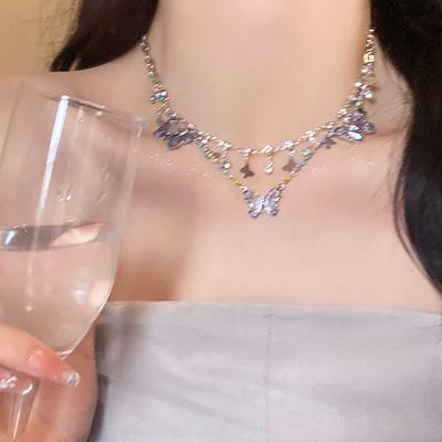 Κολιέ με Κρύσταλλο Χρωματιστή Πεταλούδα και Σμάλτο Σταγόνας, Μικρή Φρέσκια Ευέλικτη Αλυσίδα Κλείδας για Γυναίκες, Διακοσμητική Αλυσίδα Λαιμού Υψηλής Αισθητικής