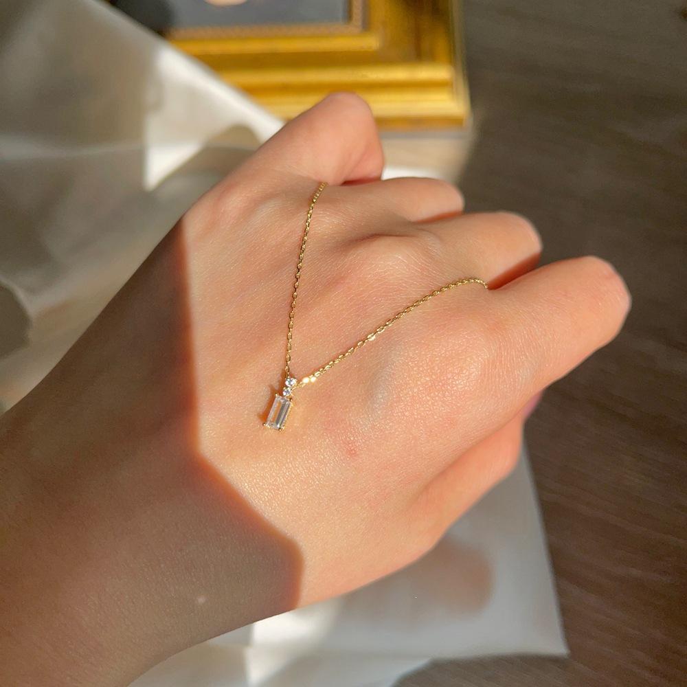 Французское Элегантное Серебряное S925 и Позолоченное 14K Золотом Квадратное Ожерелье с Фианитом – Блестящее Ежедневное Украшение на Ключицы 42cm + 3cm Adjustable золотой