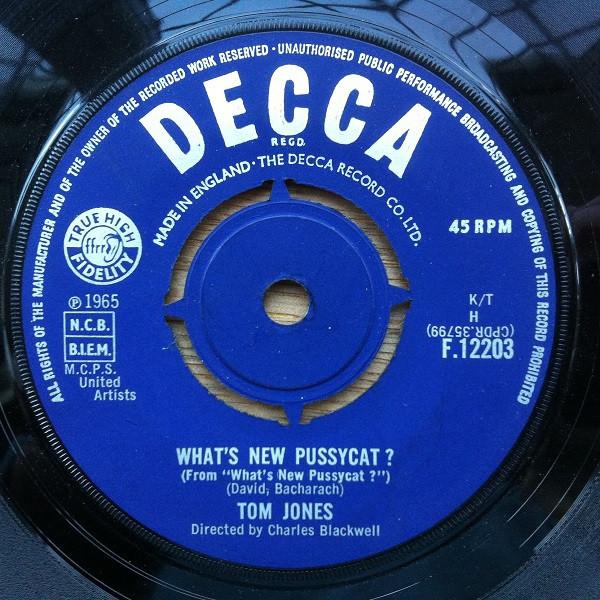 

7inch Record TOM JONES - What s New Pussycat F12203 Decca 1965 UK Pop Used