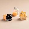 Charming Cartoon Cats Auto Decors Resin Sturdy Base Decorative Resin Cats Sculpture for Vehicle Dashboard Or Work space