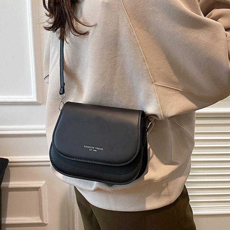 Fashionable Faux Leather Crossbody Bag, Compact Flap Shoulder Purse with Adjustable Strap for Office, Dating Daily Sling Bags
