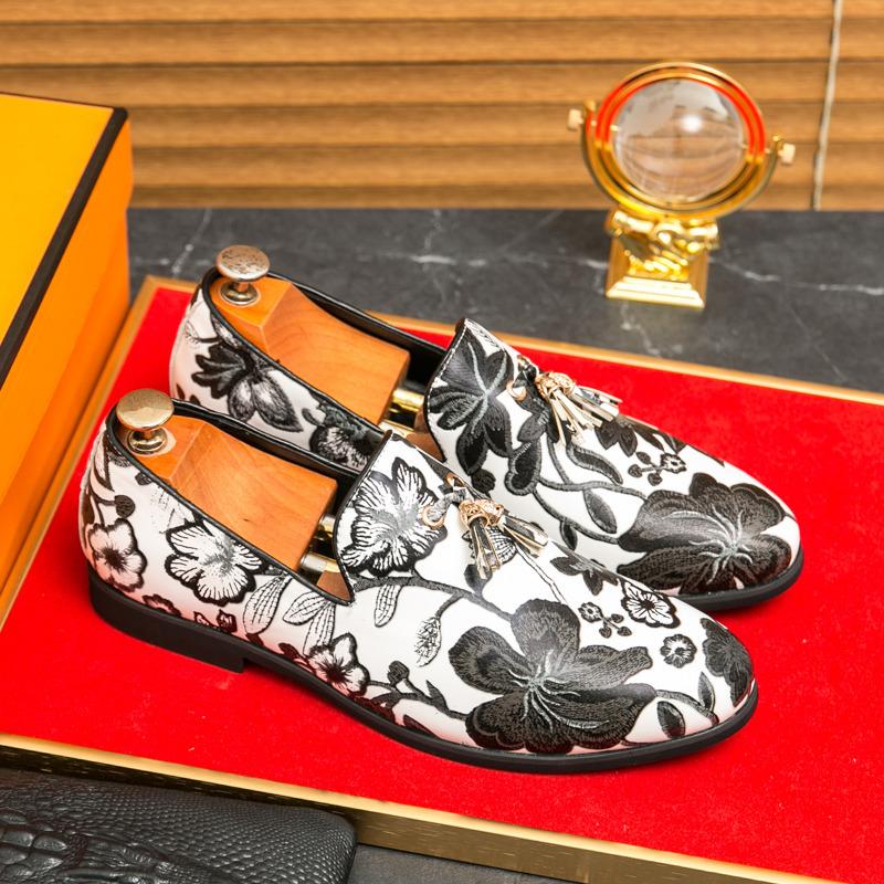 Classic Fashion Printed Men's Dress Shoes Big Size 46 Pointed Toe Leather Shoes Men Slip-on Casual Party Shoes Zapatos De Hombre