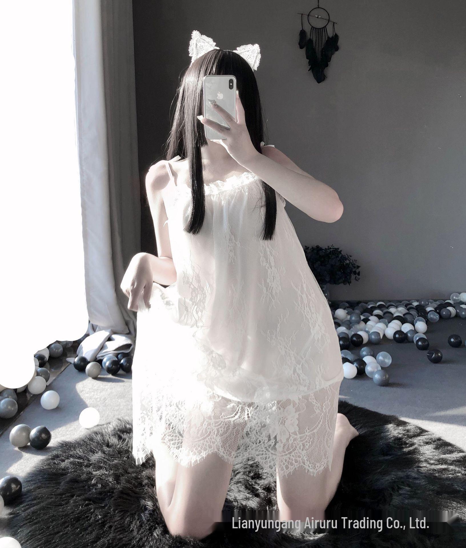 

Елегантний мереживний набір нічної сорочки та майки великого розміру для жінок XXL (80-90 kg) білий