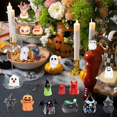 Halloween Miniatures Luminous Garden Figurines Cute Ghost Figurines Glow In The Dark Resin Figures Micro Miniature Statue Outdoo