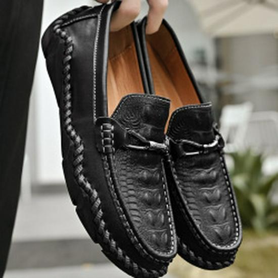 Korean Style Plus Size Loafers - Genuine Leather Hand-Stitched Men's Slip-On Shoes for Spring/Summer 5088