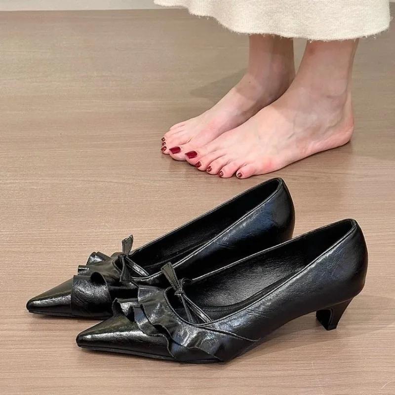 Women's Spring and Autumn Commuting High Heels Temperament Pointed Toe Pleated One Lace-up Block Heel Single Shoes