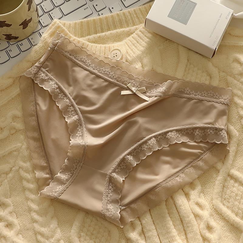 Japanska kvinnors snabbtorkande sömlösa trosor med spetskant och mellanhög midja