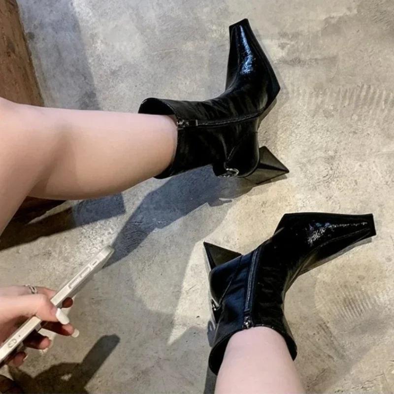 2024 Autumn New Small Square Head Thick High Heel Short Boots Riding Boots High Heels Fashion Boots Shaped Triangle Heel 35-40