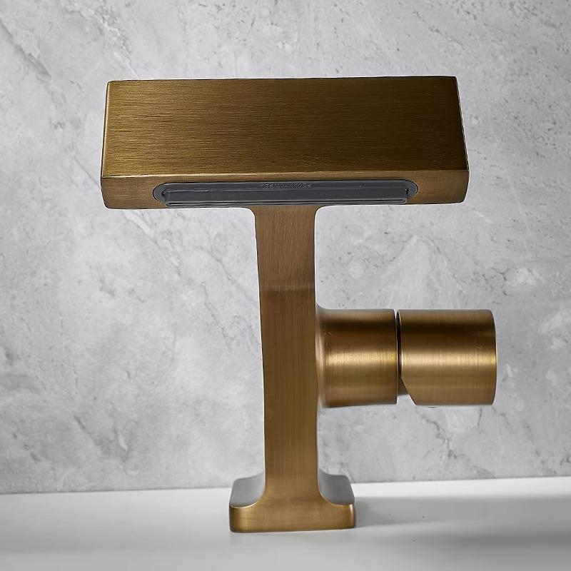 Matte Gray Bathroom Sink Faucet New Design Waterfall Basin Faucets Washbasin Hot Cold Brass Mixer Vanity Single Hole Water Taps