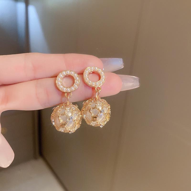 Silver Needle Retro Geometric Resin Earrings: Chinese Style Studs & Dangles