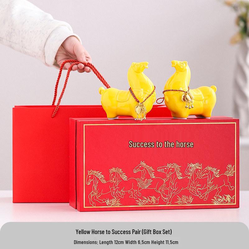 Ceramic Cultural Horse Ornament: Creative New Year & Spring Festival Gift, High-End Business Souvenir