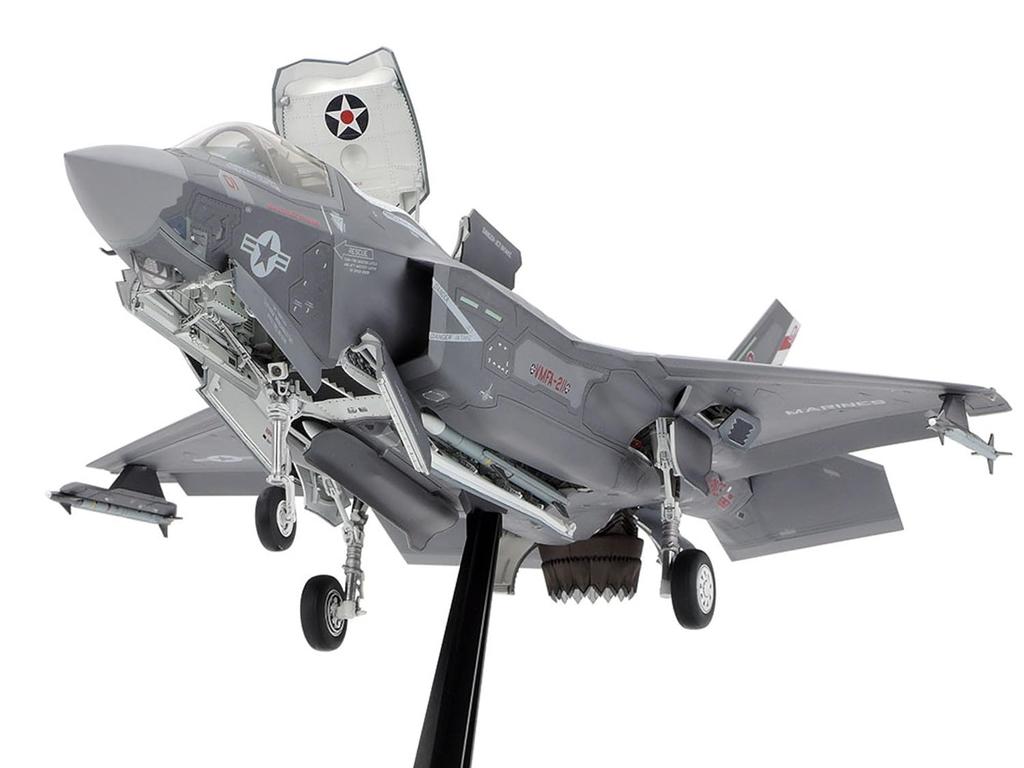 Tamiya Masterpiece Series Lockheed Martin Lightning II Plastic Model 61125 1/48 No.125 F-35B