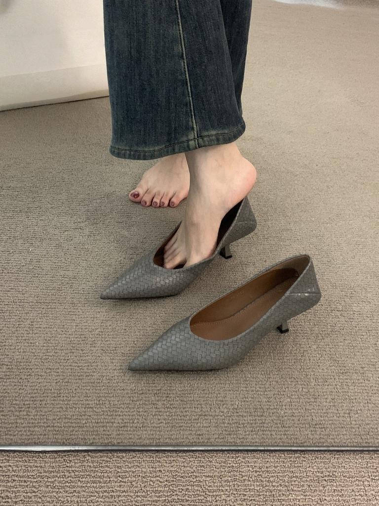 High sense niche high heel temperament pointed tip thin heel single shoes French evening commute fashion grandma shoes