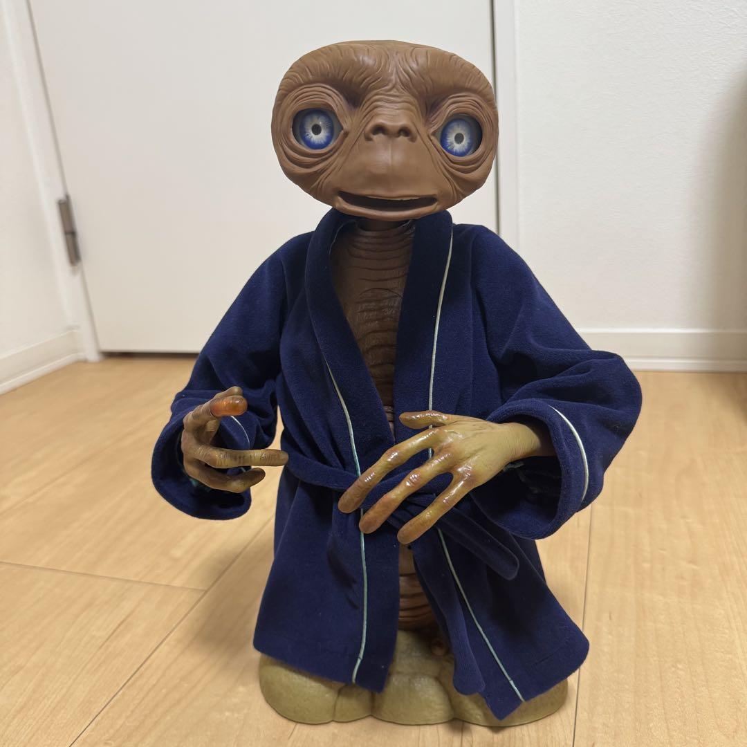 

[USED] e.t Real Friend Figure