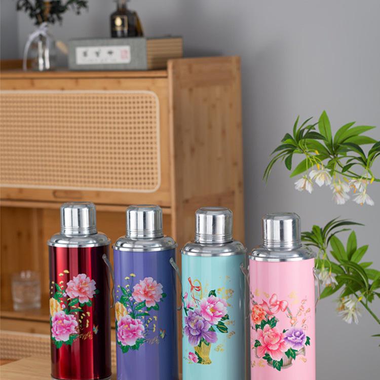 Retro Chinese-Style Hand-Held Hot Water Bottle for Weddings and Home Use