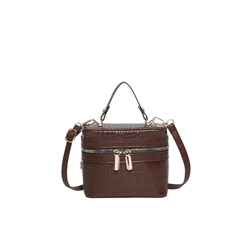 New texture box bag large capacity fashion niche design shoulder bag going out casual versatile new commuter bag