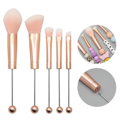 Make-up nástroje a doplňky – Kartáčky na řasy